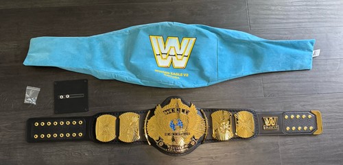 Wwe authentic winged eagle - authentic, v2