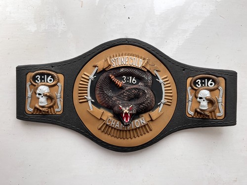 Wwe wwf rattlesnake - wwf,